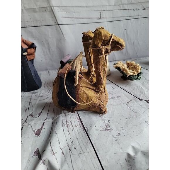 Vintage Folk Art Nativity Set Paper mache? Felt? Made In Philippines READ - Picture 5 of 16